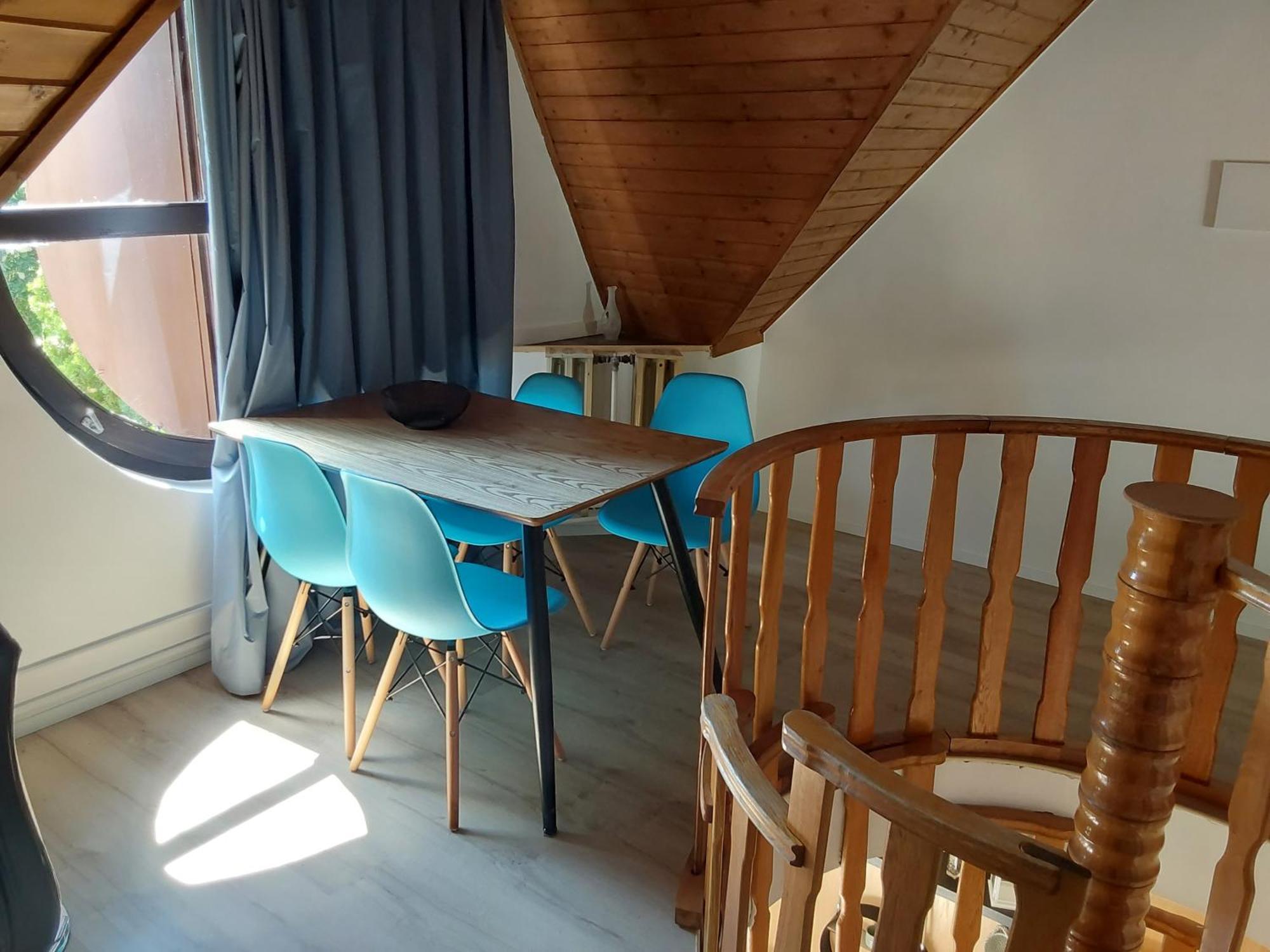 Tuerkiz Apartman - 5 Szobas 13 Fos Apartmanhaz 4Km A Balaton- Balatonszabadi Fürdőtelep Esterno foto