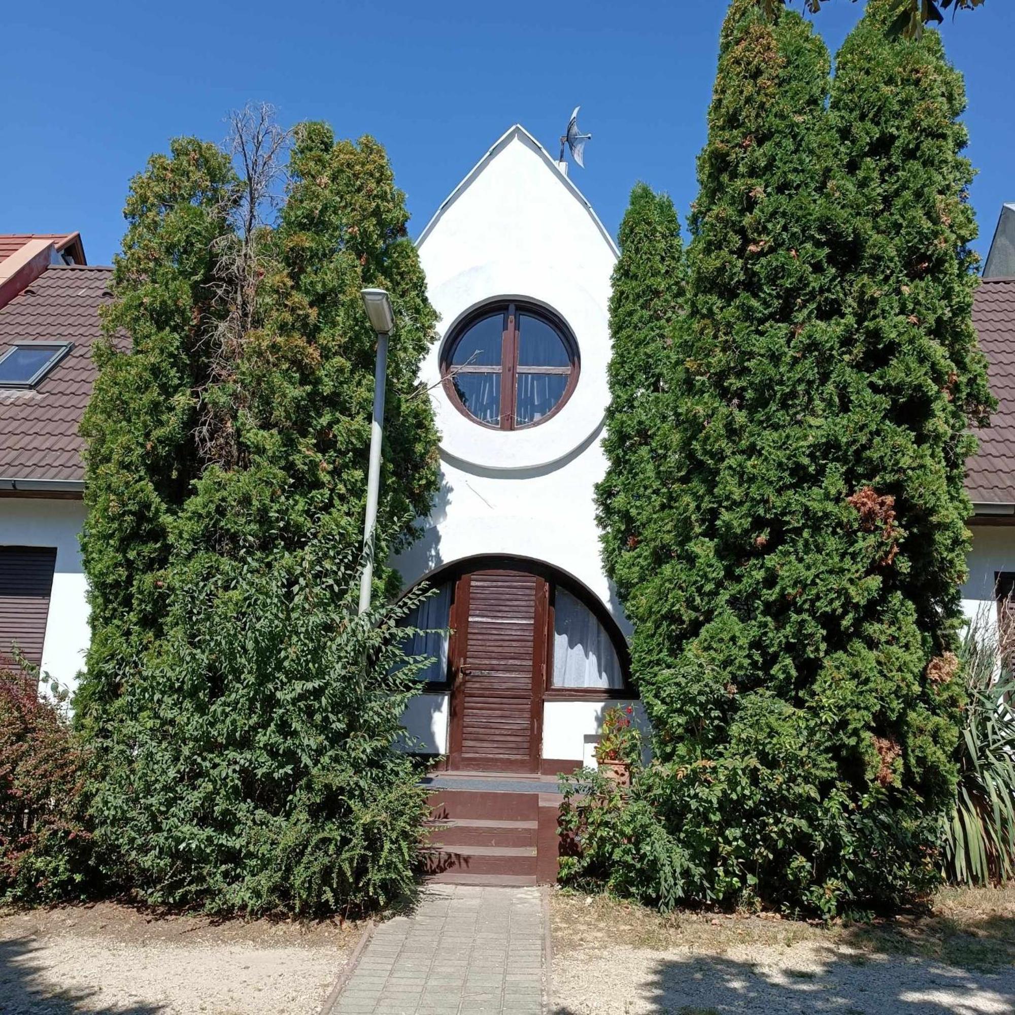 Tuerkiz Apartman - 5 Szobas 13 Fos Apartmanhaz 4Km A Balaton- Balatonszabadi Fürdőtelep Esterno foto